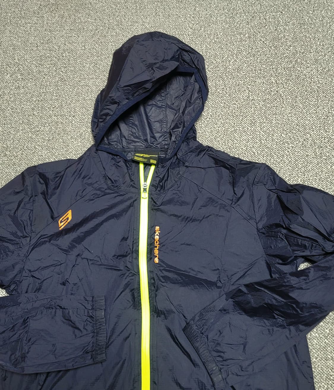 스케쳐스 바스락 초경량  바람막이 네이비 100 상품이미지2