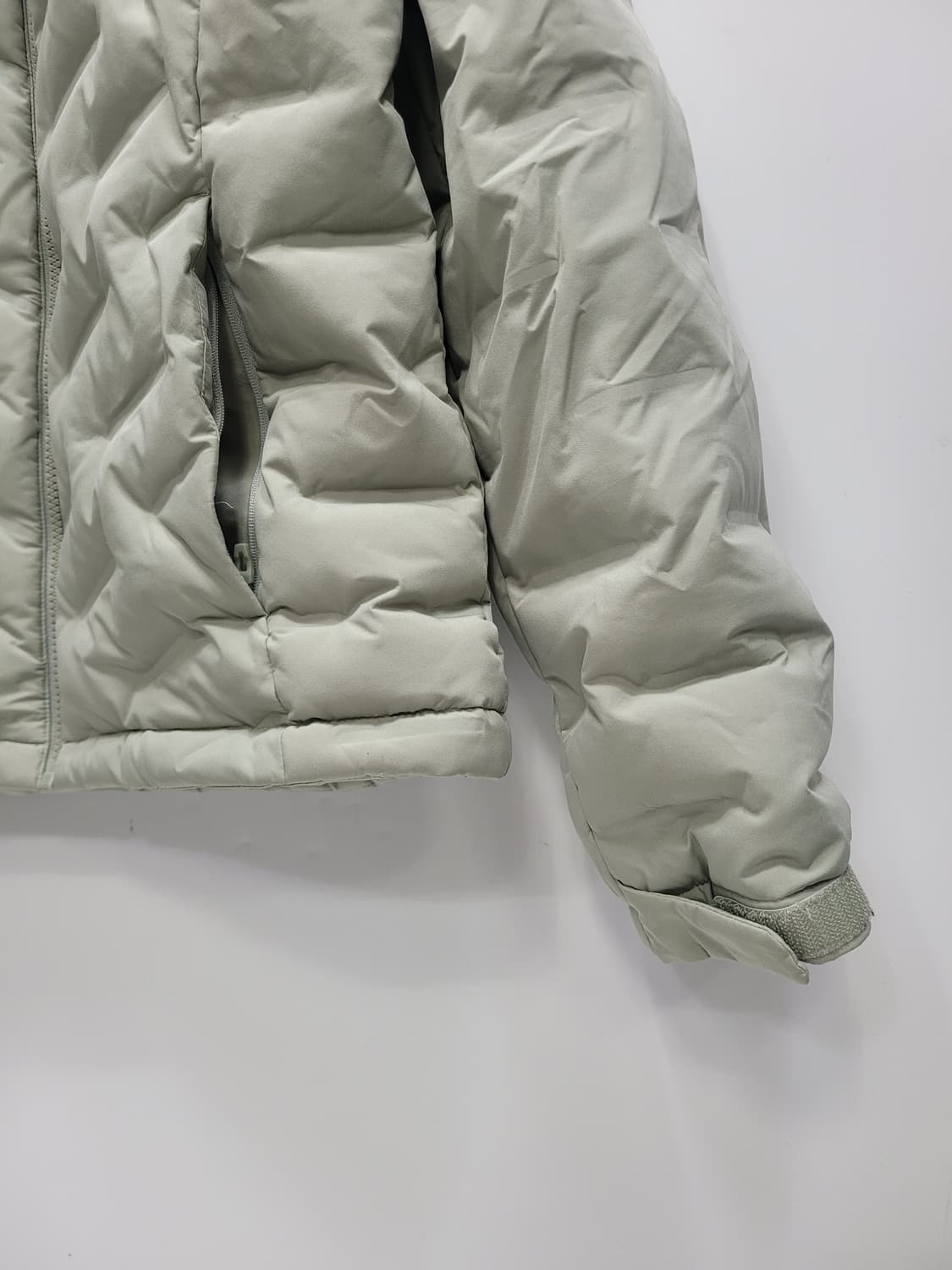 블랙야크 22FW B제로스팟2 구스 다운 자켓 / 여 100
 상품이미지6