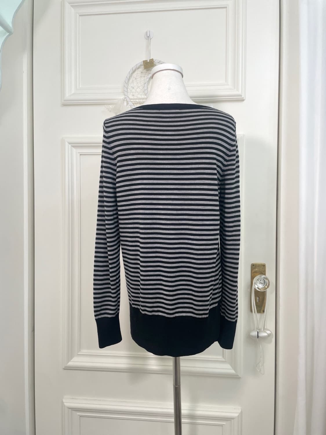 gray black stripe basic knit top(size-L) 상품이미지3