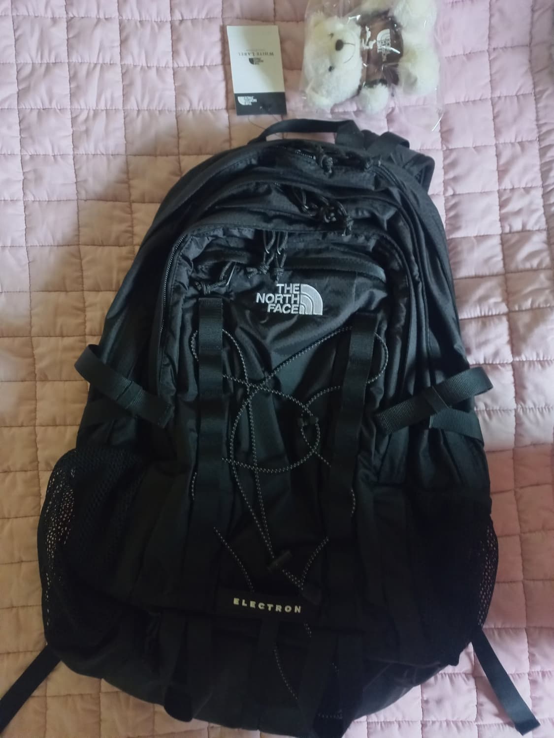 노스페이스 화이트라벨 일렉트론 LT 30 제트블랙 상품이미지2