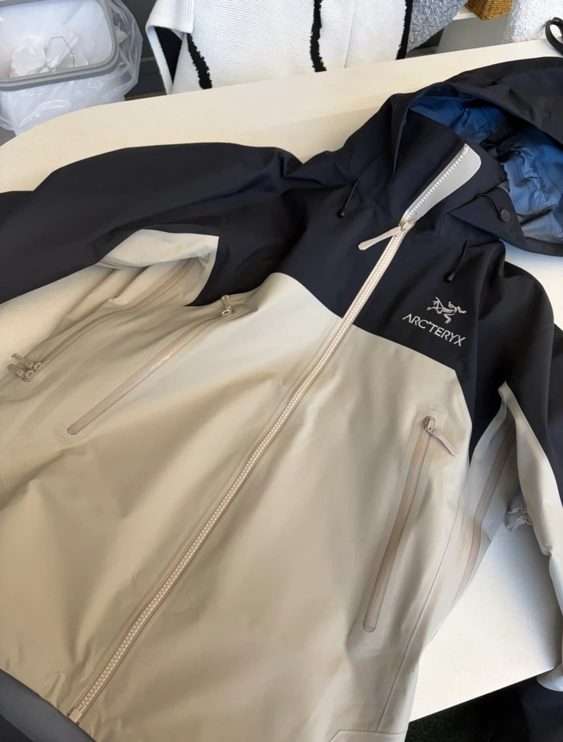 아크테릭스 베타ar 블랙룬 s (새상품급) 상품이미지2