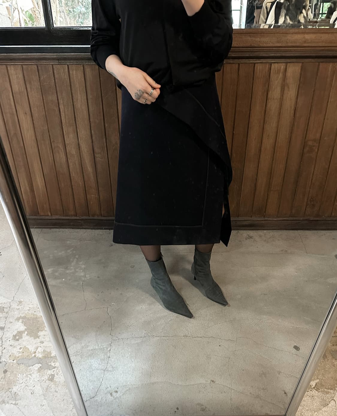 SACAI navy wool cross skirt 상품이미지2