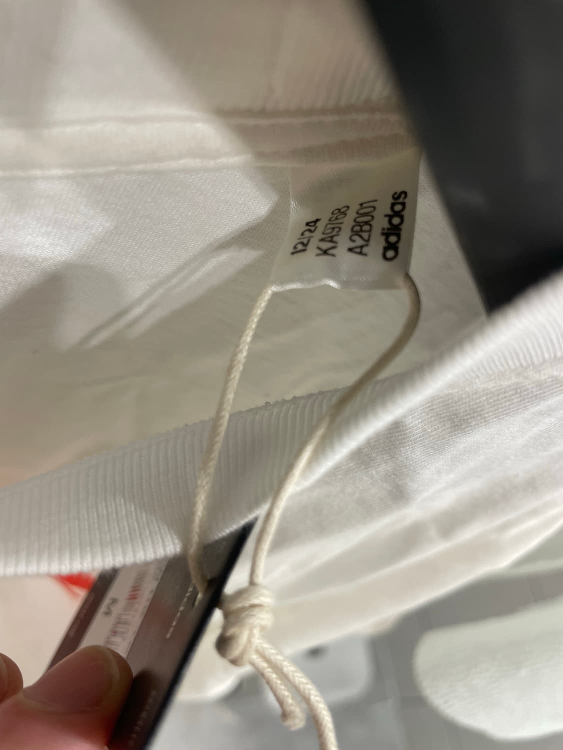 아디다스 HK 반팔 티셔츠 m 상품이미지4