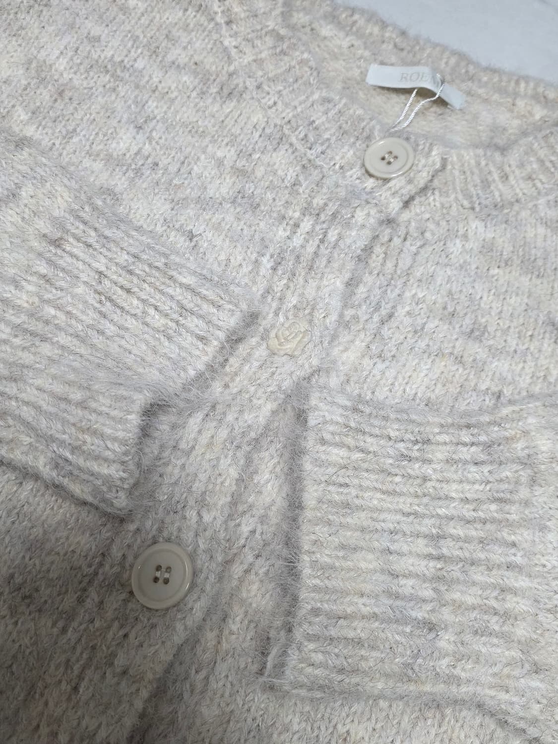 로엠 헤어리 아이보리 니트 가디건 상품이미지2