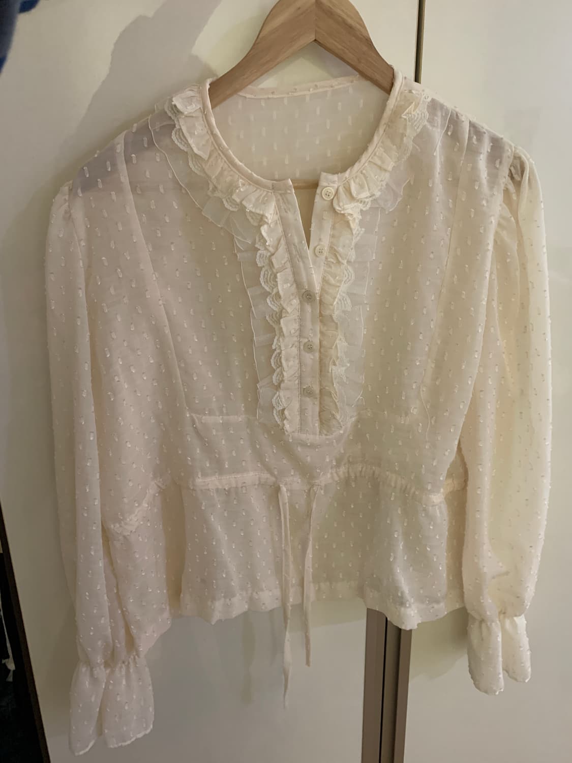 프릴 블라우스 (새상품) 상품이미지1