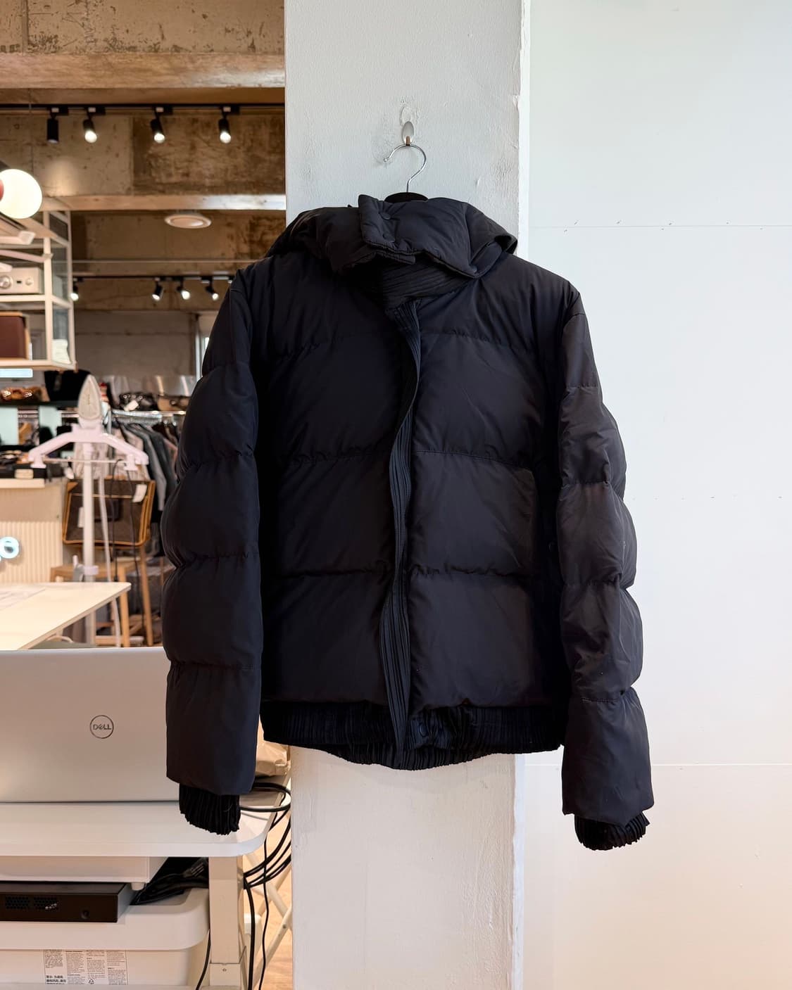 플리츠 플리즈 블랙 리버시블 다운 패딩 점퍼  상품이미지6