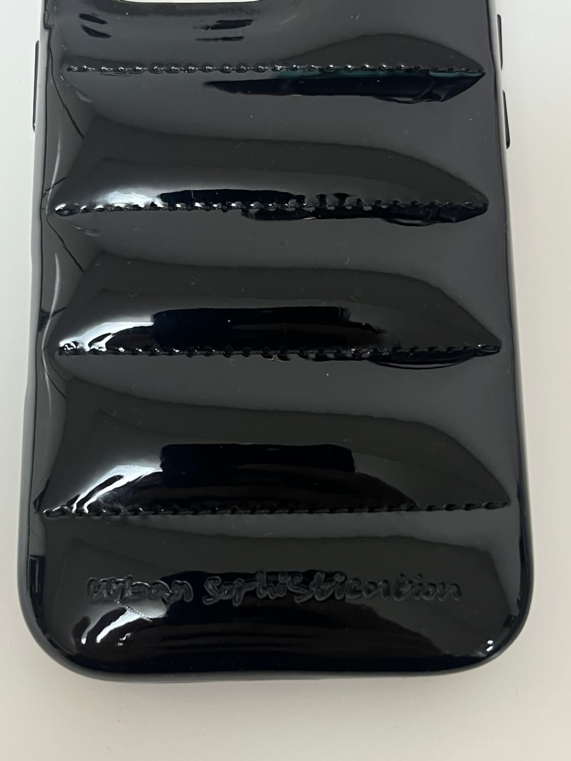 어반소피스티케이션 아이폰 케이스 16pro 상품이미지4