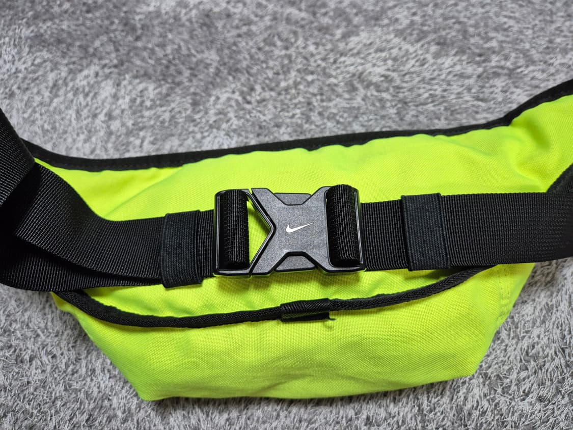 나이키 힙색 웨이스트백 형광 상품이미지4