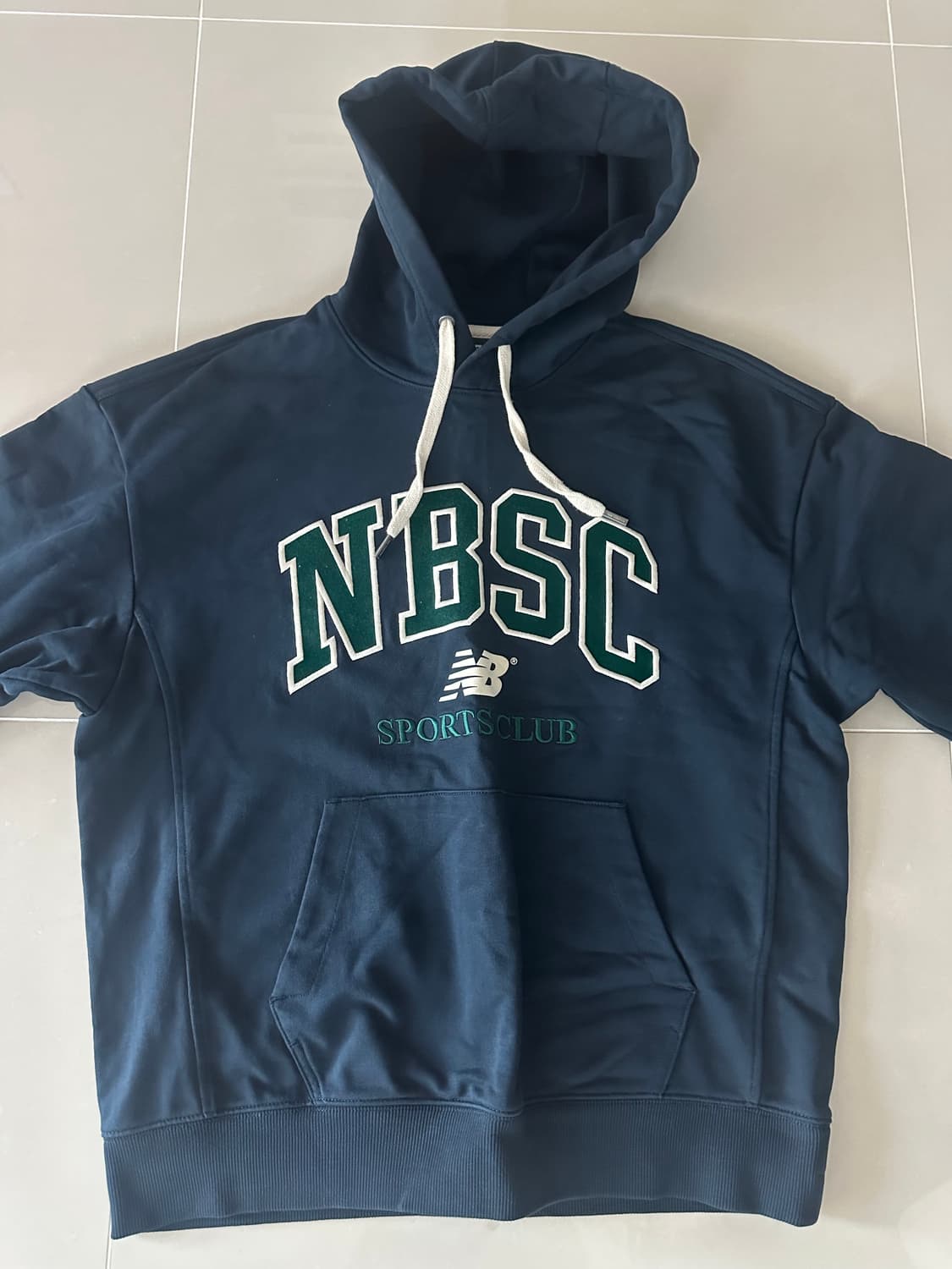 뉴발란스 네이비 후드티 상품이미지1