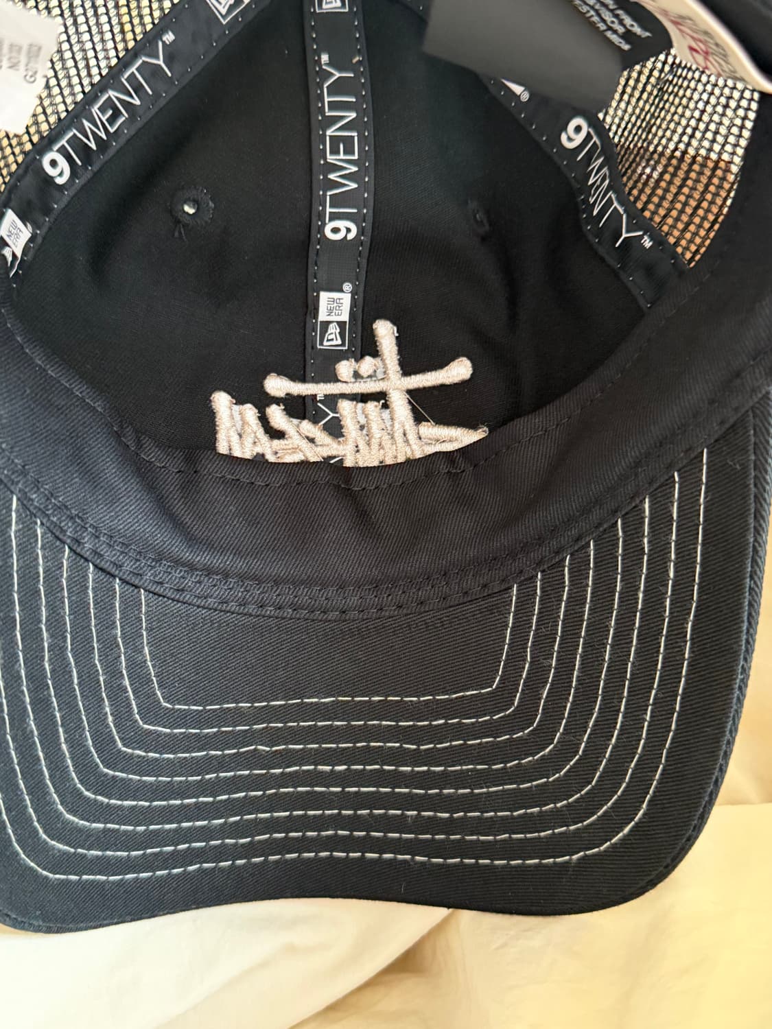 스투시 뉴에라 9twenty 베이직 트러커 블랙 상품이미지2