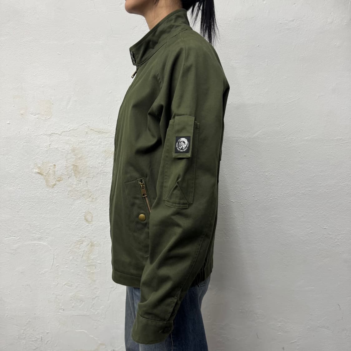 디젤 올리브컬러 해리 슬리브 와펜 코튼 엘라스테인 혼방 집업 헤링턴 자켓 상품이미지2