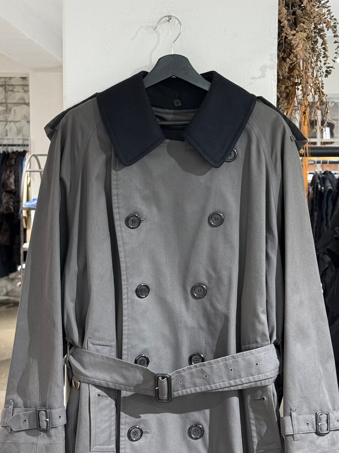 버버리 그레이 벨티드 트렌치 롱 코트 상품이미지2