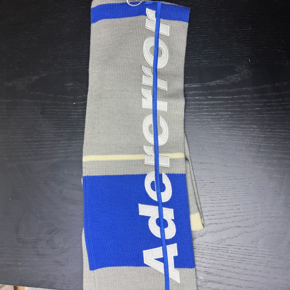 아더에러 폴드 머플러 상품이미지3