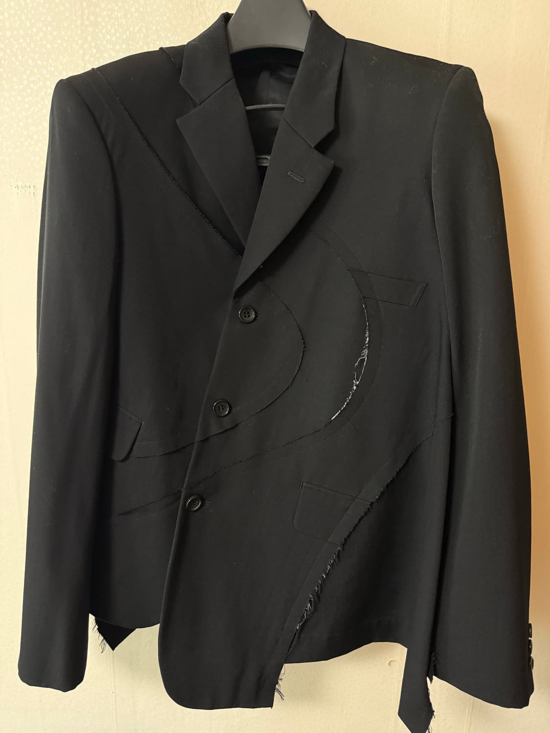 2018AW 꼼데 가르송 옴므 플러스 디컨스트럭트 블레이저 상품이미지4