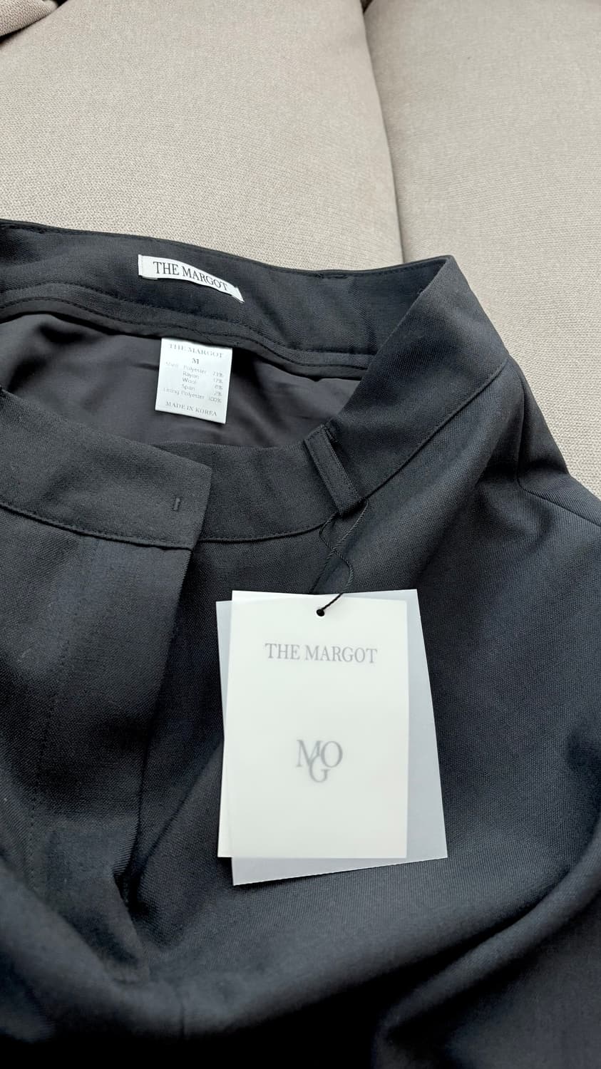 더마고 M 차콜 스커트 THE MARGOT 상품이미지1