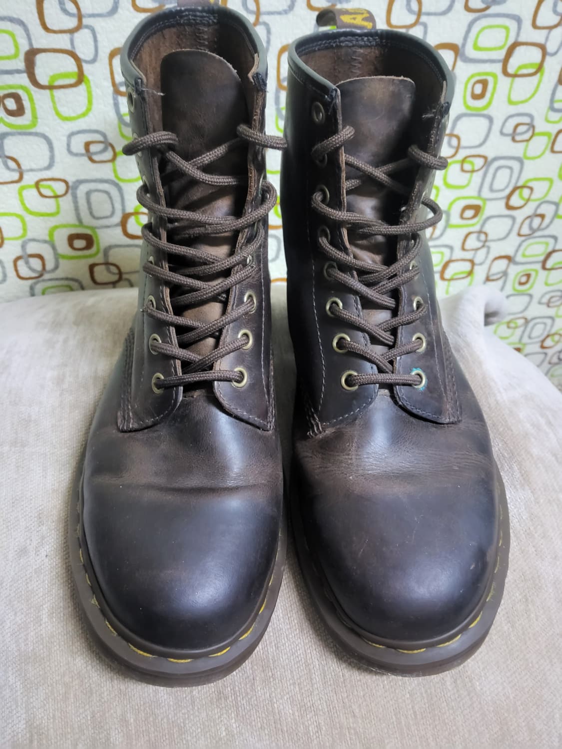 닥터마틴1460 모델 8홀 크레이지홀스 280 상품이미지1