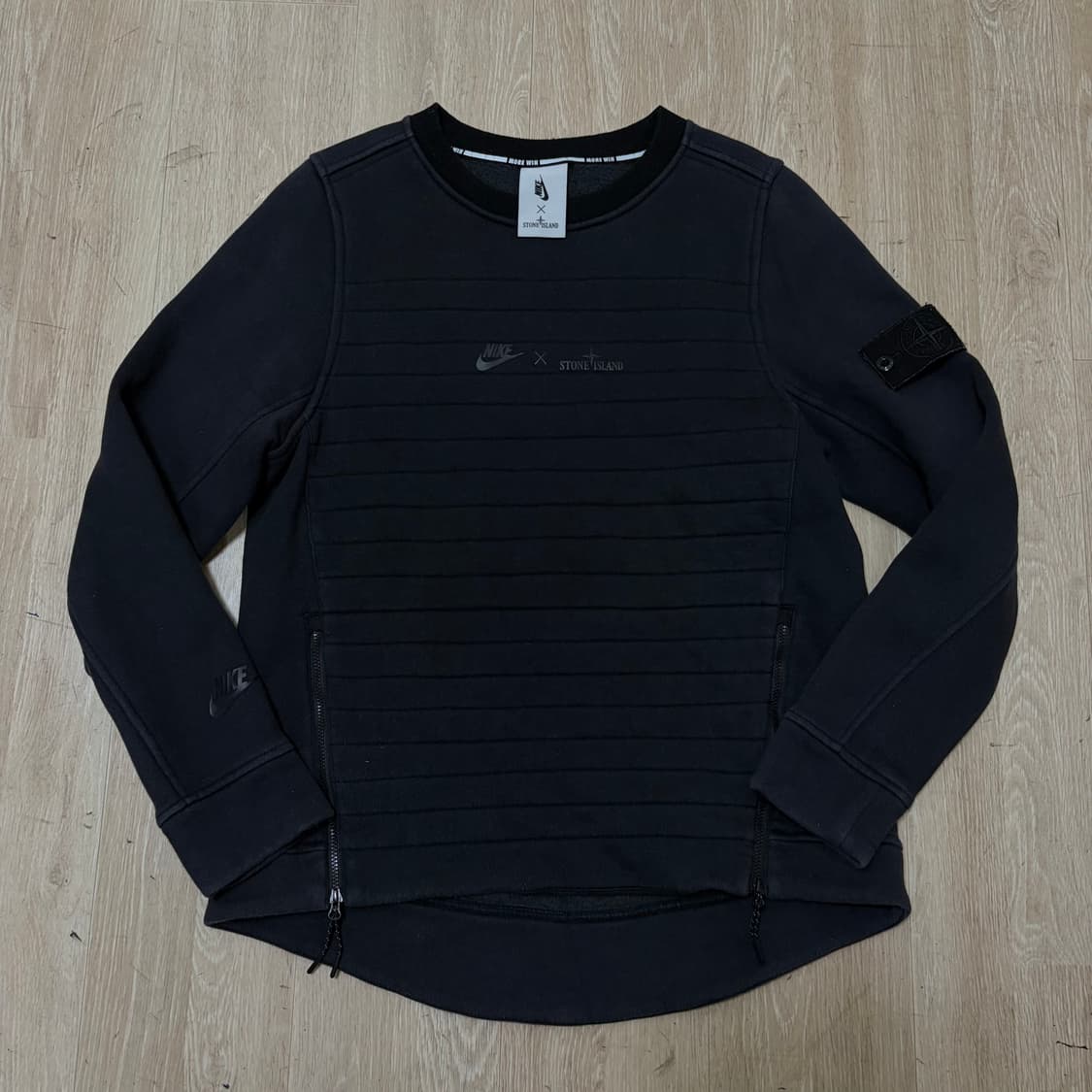 나이키 스톤아일랜드 와펜 테크팩 맨투맨 L/100  상품이미지1