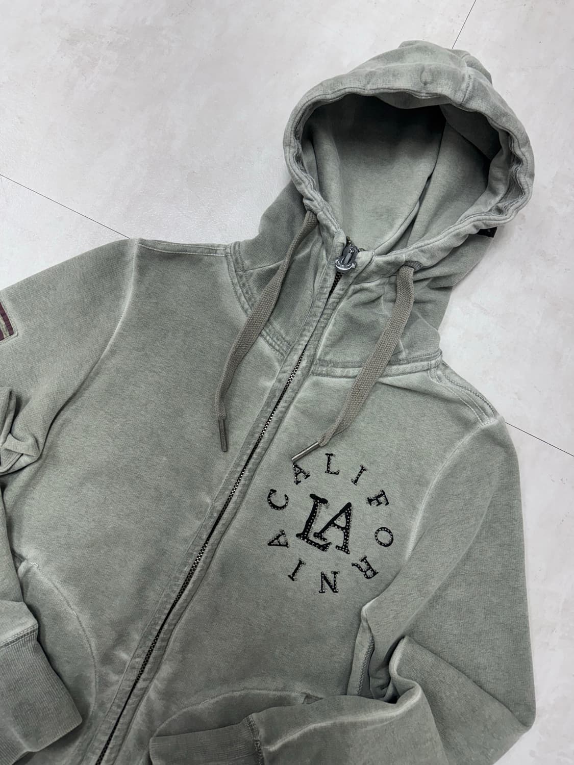 •트루릴리전 Y2K 대장급 빈티지 워싱 후드집업 (딱붙핏) 상품이미지2