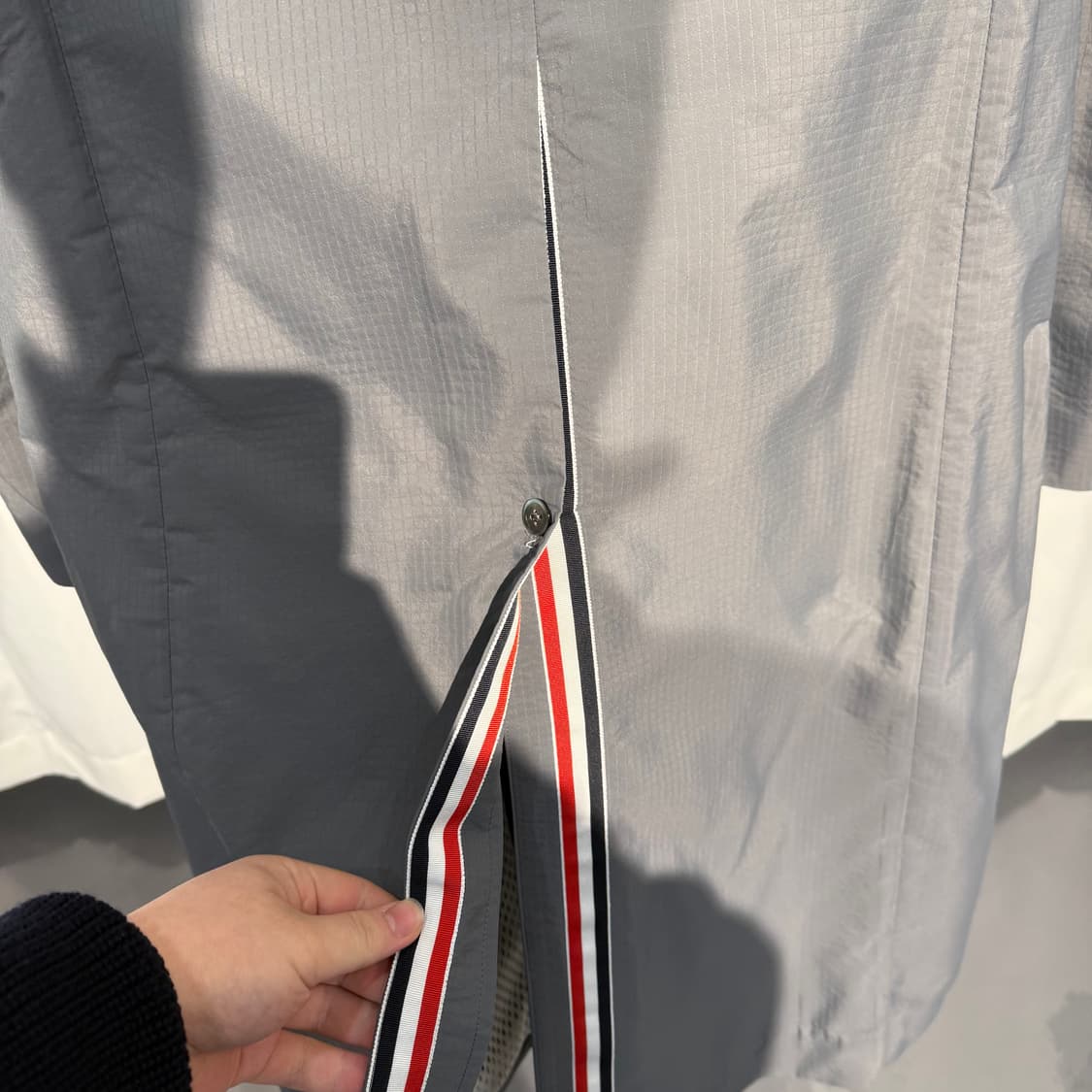 [정품] 톰브라운 립스탑 4BAR 사선완장 코트 1사이즈 상품이미지5