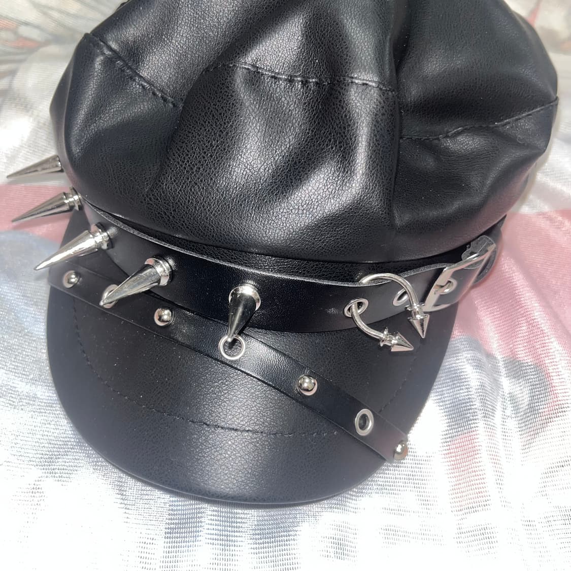 Punk Piercing Leather Cap Beret 상품이미지1