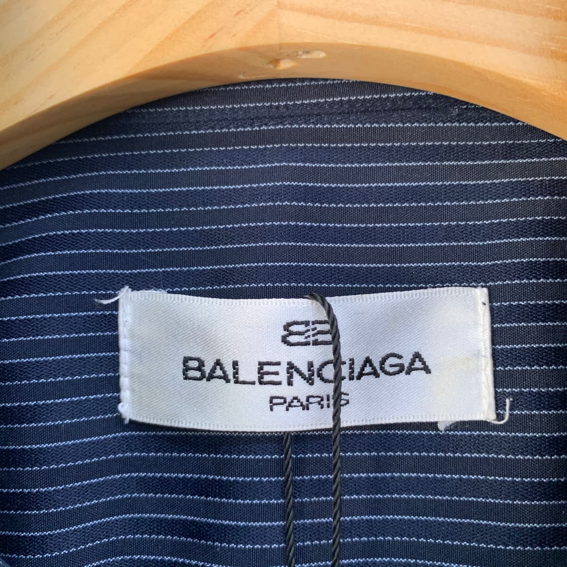 발렌시아가 BB로고 미니멀 핀 스트라이프 셔츠 상품이미지9