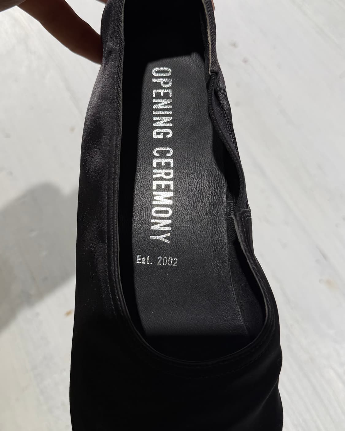 오프닝 세레모니 블랙 실버 달리아 새틴 슬립온 슈즈 상품이미지7