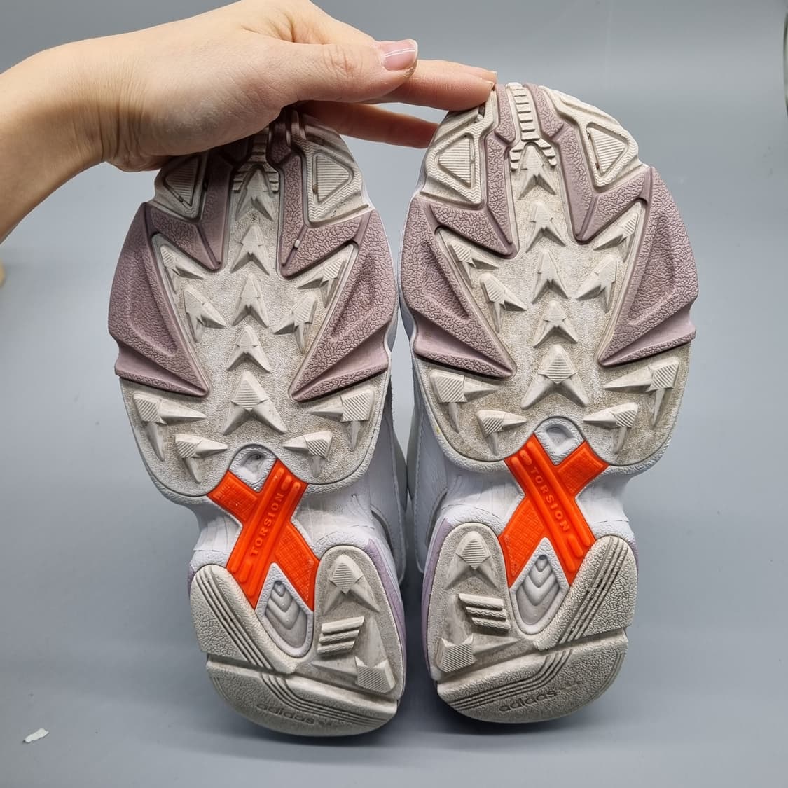 아디다스  팔콘  지퍼 운동화 225 상품이미지4