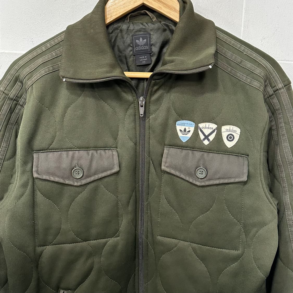 아디다스 패디드 퀄팅 트랙탑 상품이미지3