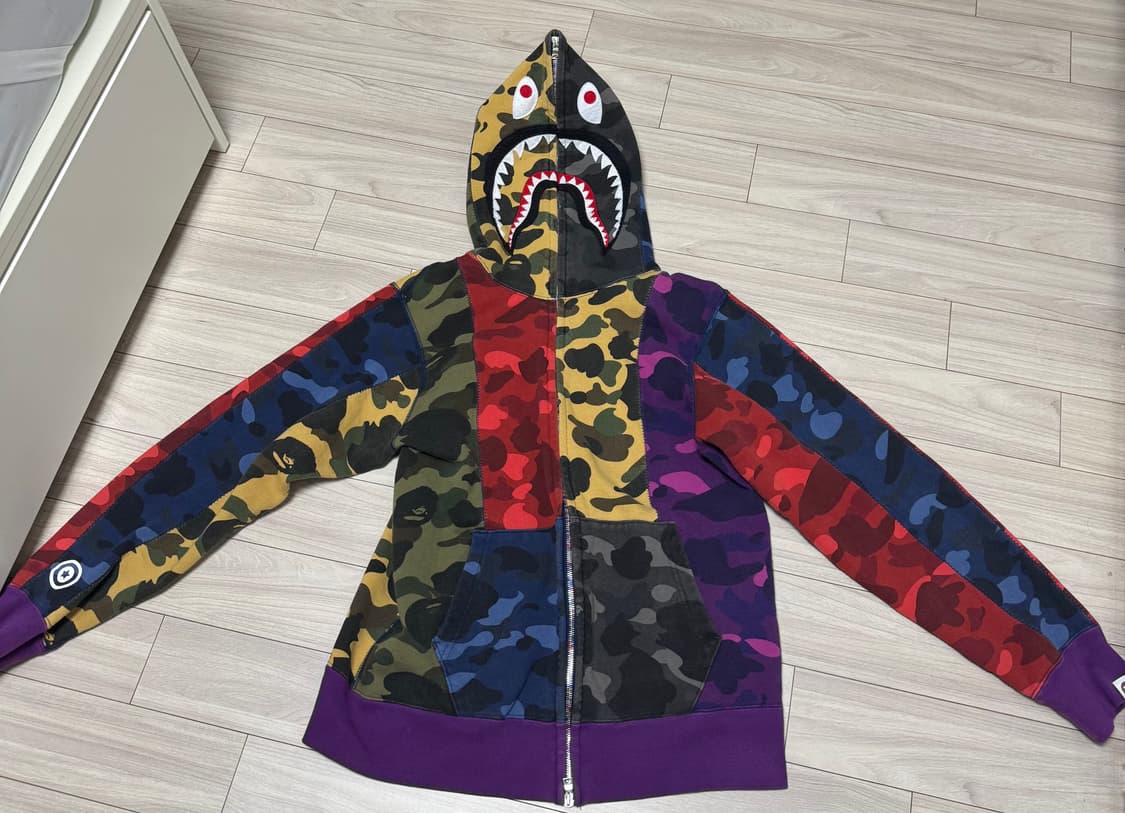 베이프 크레이지믹스카모샤크후드집업 상품이미지5