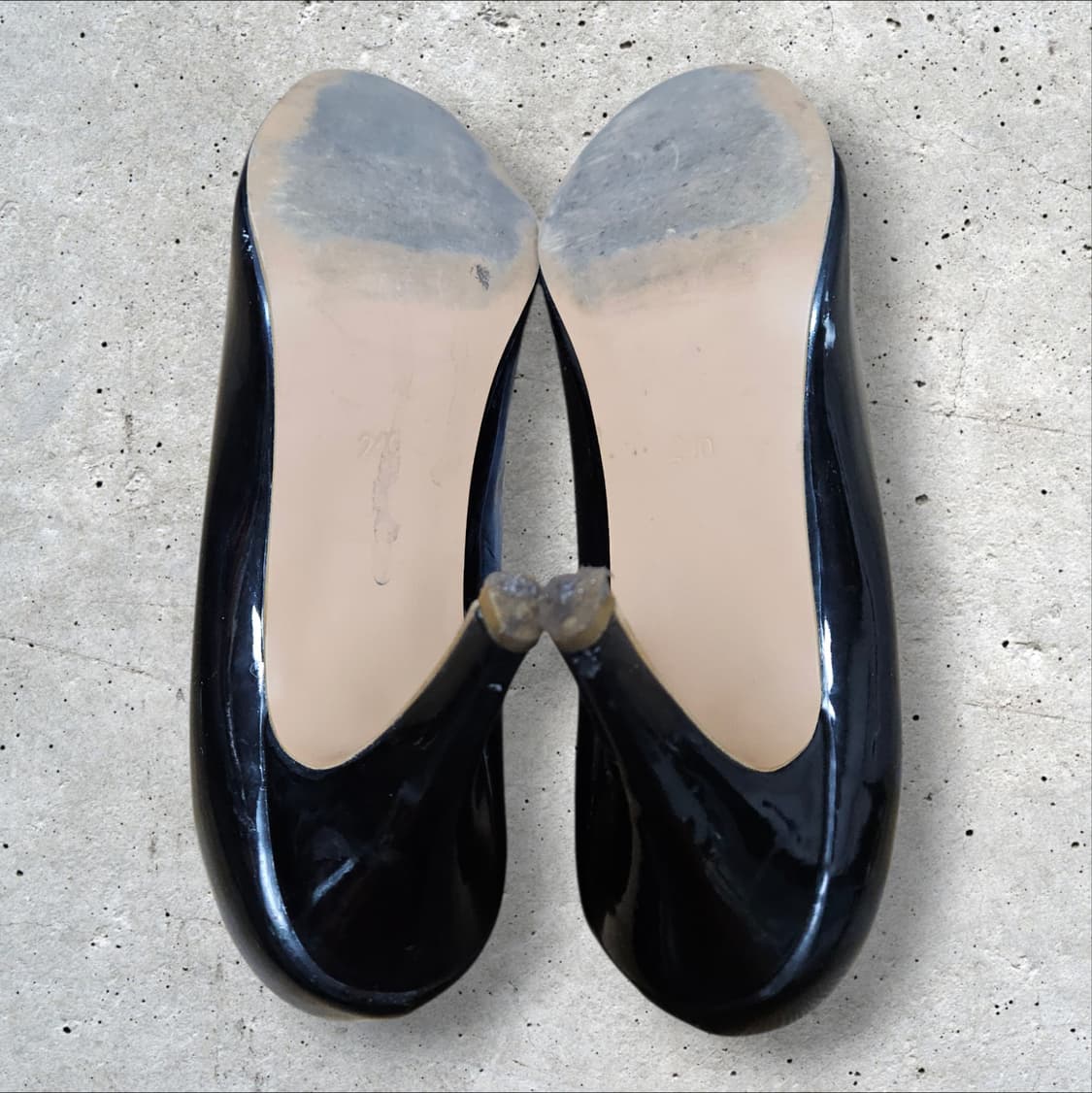 비에프솔 에나멜 플랫 슈즈 (240) 상품이미지5