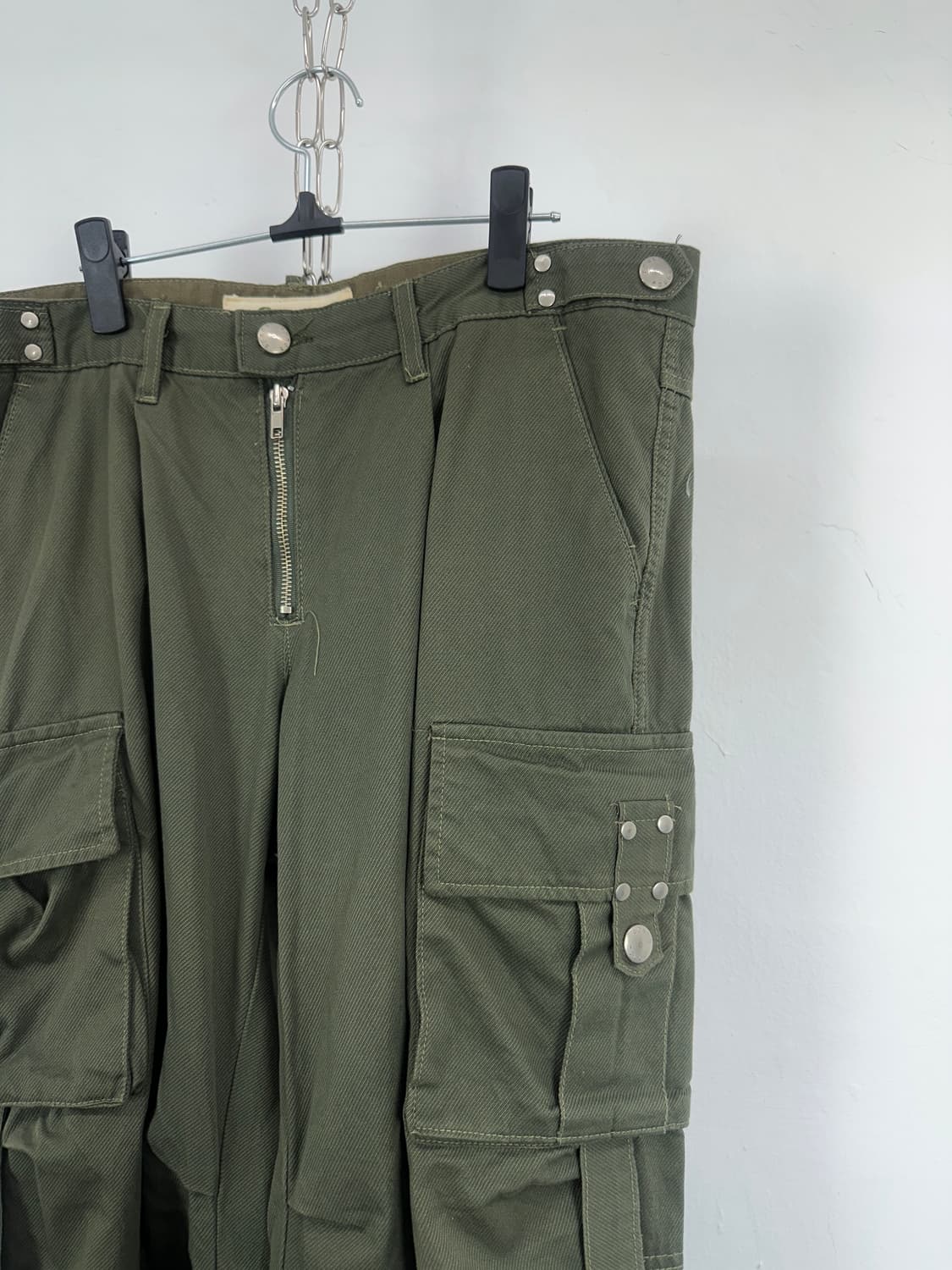 Studded Military Pleat Zip Cargo Trouser 상품이미지8