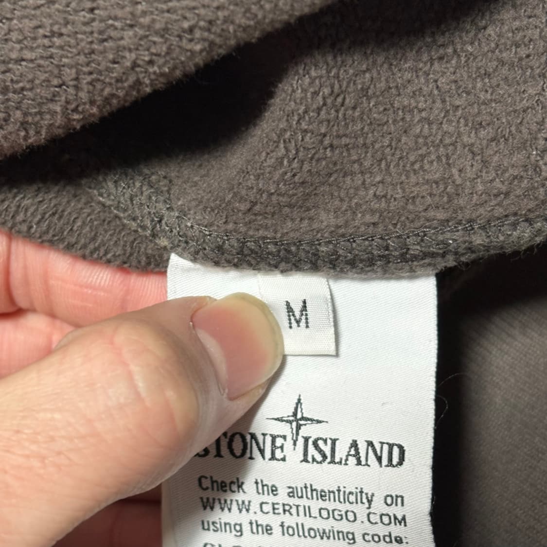 M 스톤아일랜드 와팬패치 브라운 맨투맨 상품이미지4