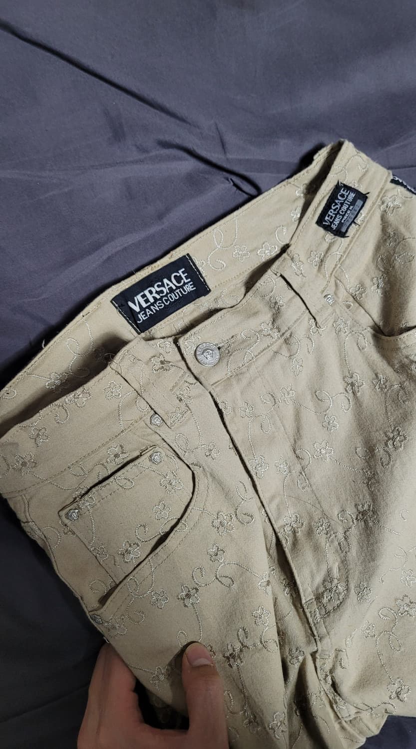 베르사체 진 쿠뛰르 플라워 패턴 스판팬츠 상품이미지1