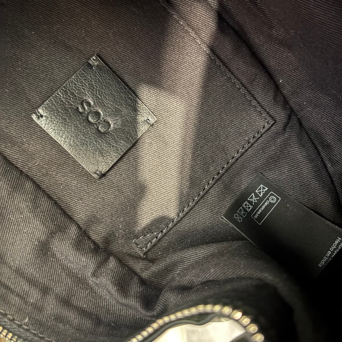 정품 COS 가죽 크로스백     상품이미지10