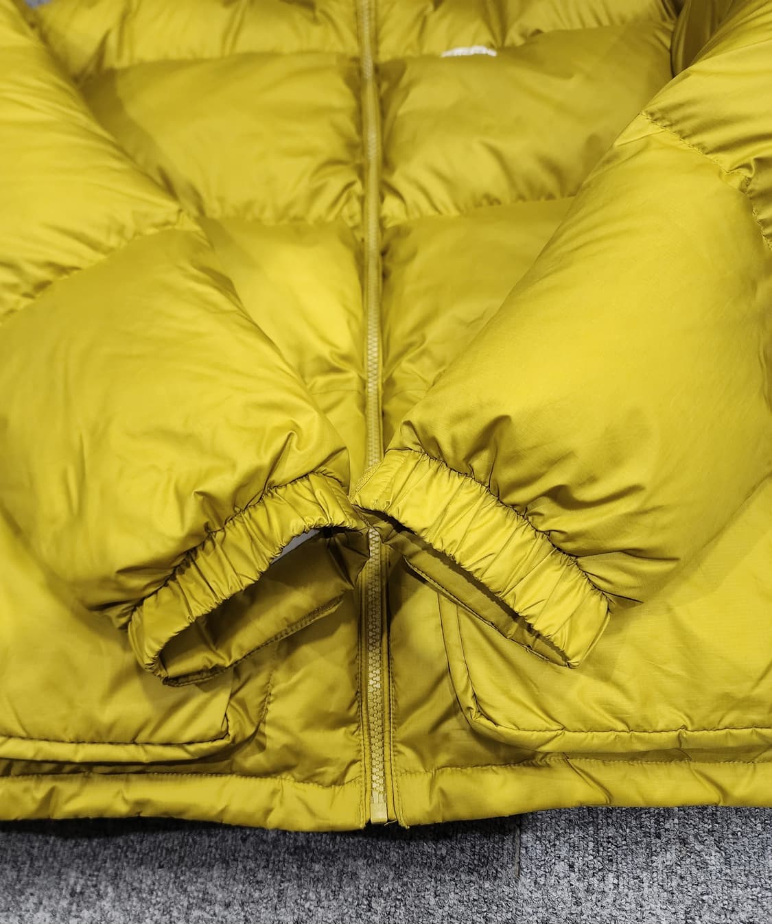 아디다스 슈퍼 퍼피 다운 푸퍼 패딩 M 상품이미지5