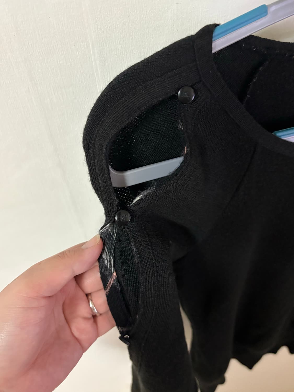 버버리 블루라벨 니트 상품이미지2