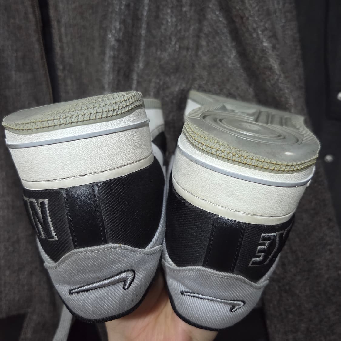 (270) 나이키 에어포스 1 '07 LV8 EMB 블랙 실버 상품이미지8