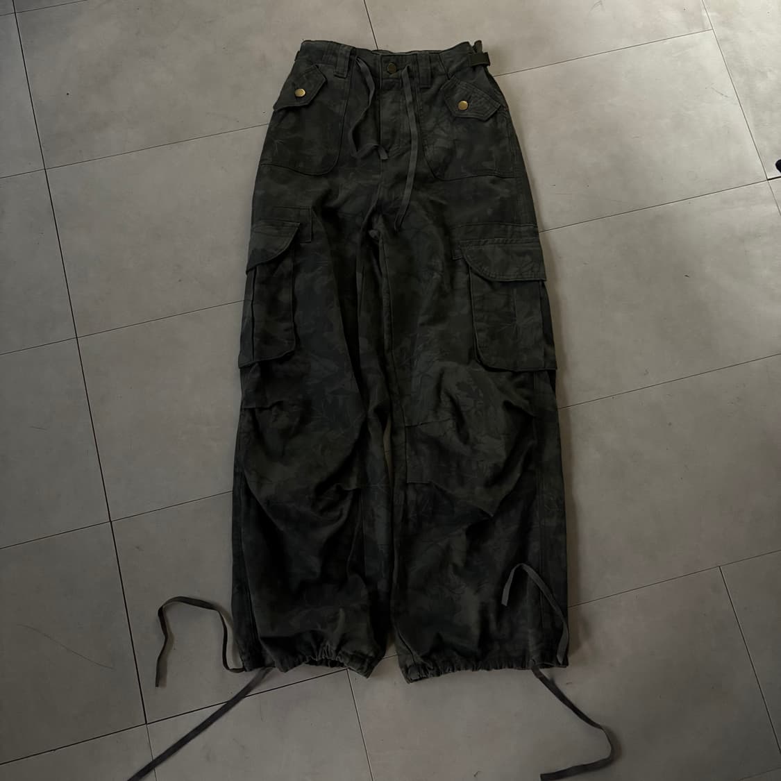 셔링디테일 카모 카고팬츠 상품이미지6