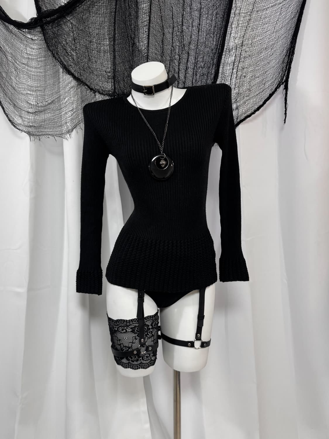 black knit t-shirt 상품이미지1