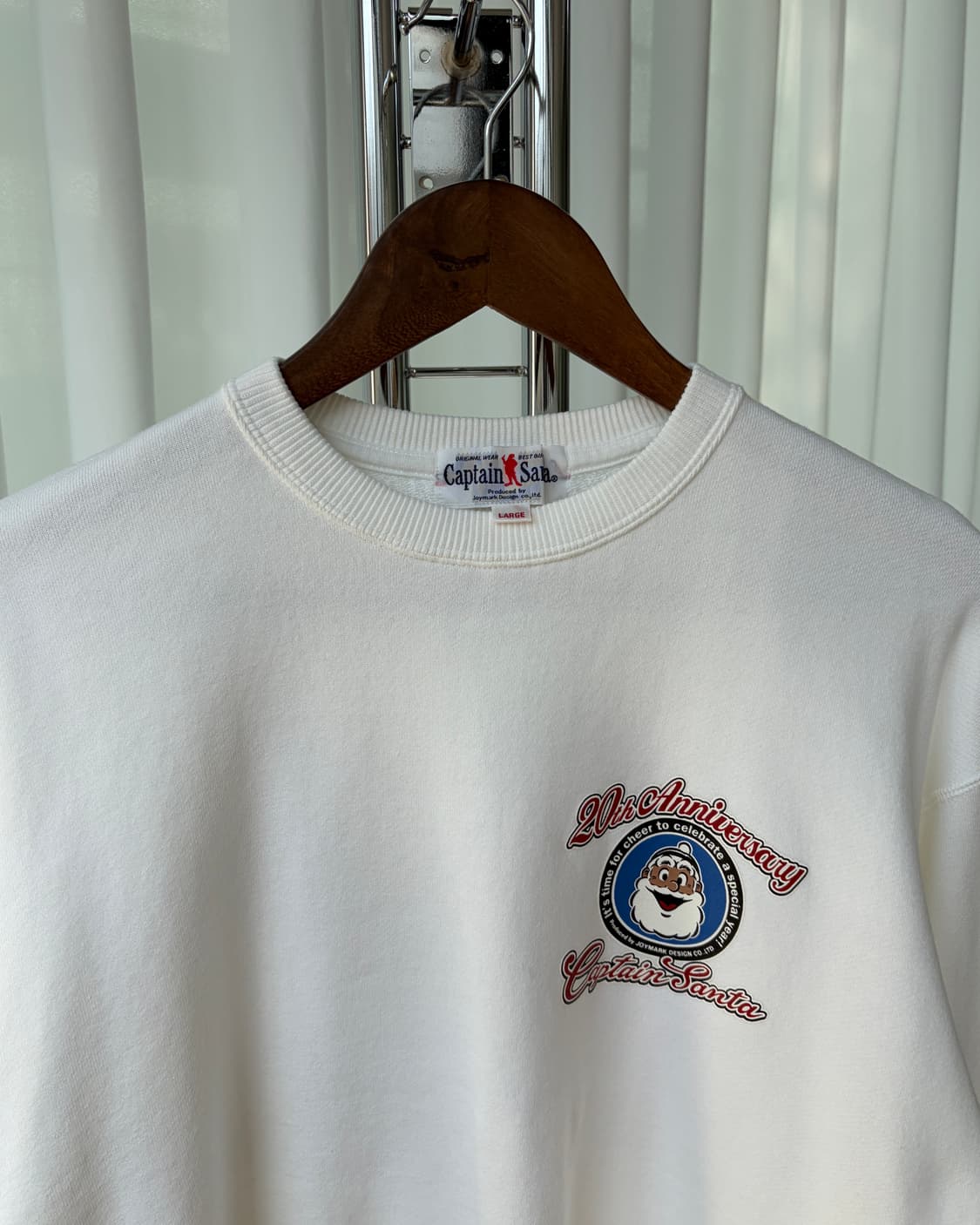 [L]캡틴산타 20주년 프린팅 화이트 맨투맨 상품이미지6