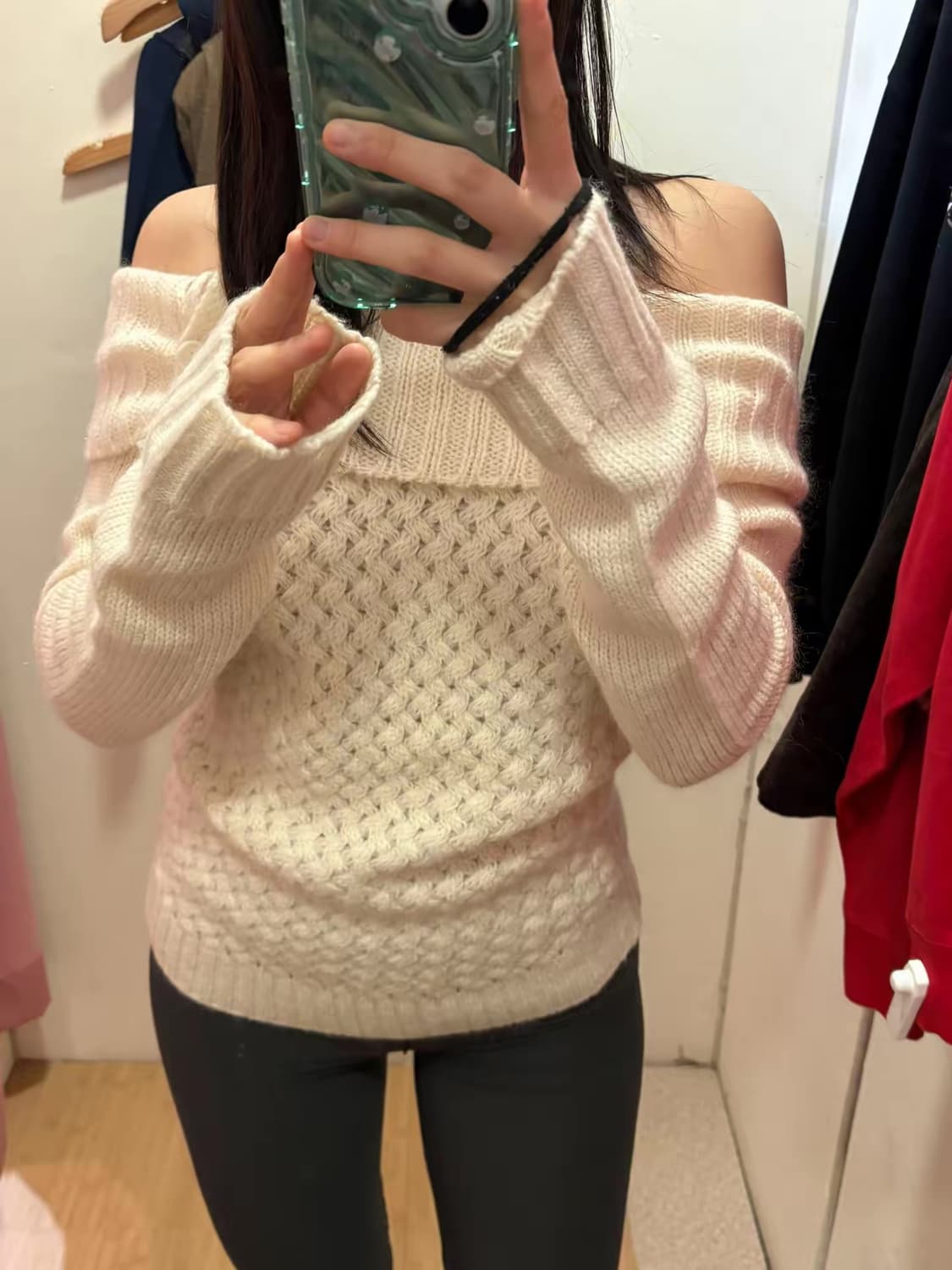 오프숄더 니트 모리걸 아이보리 패턴 단추 버튼 상품이미지2