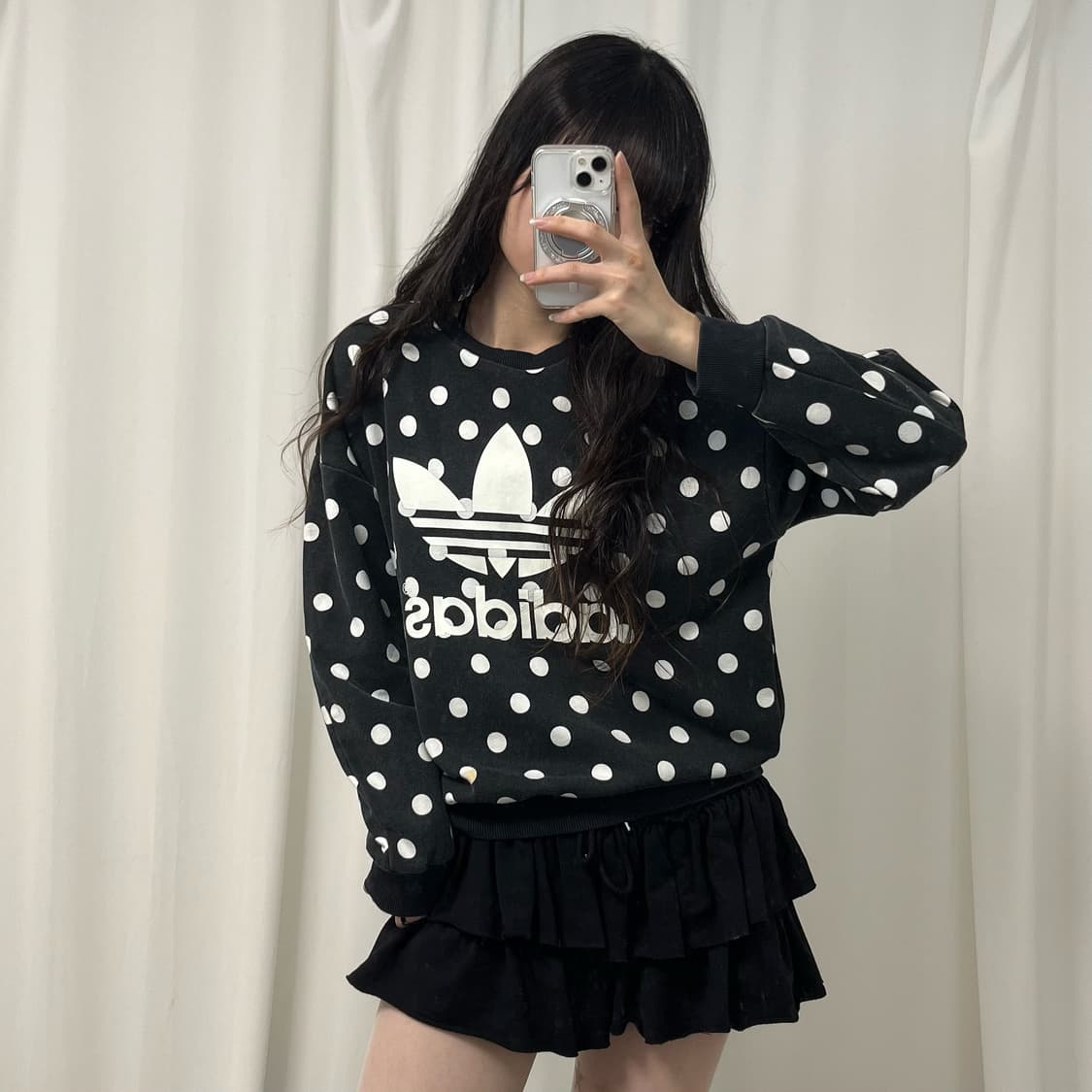 Adidas black dot sweatshirt 상품이미지2