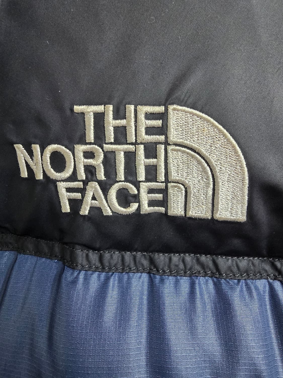 노스페이스 눕시 패딩 블루/블랙 (1560) 상품이미지6