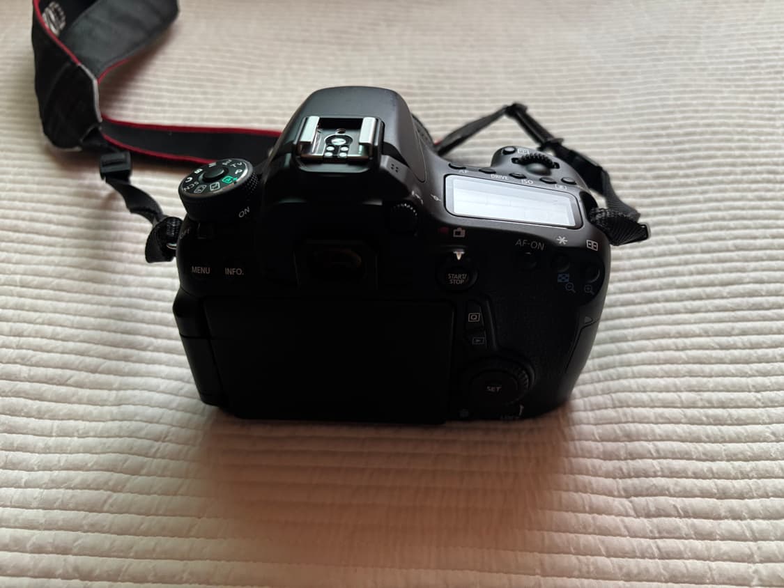 캐논 EOS 70D(18-55mm 렌즈/충전기 포함) 상품이미지3