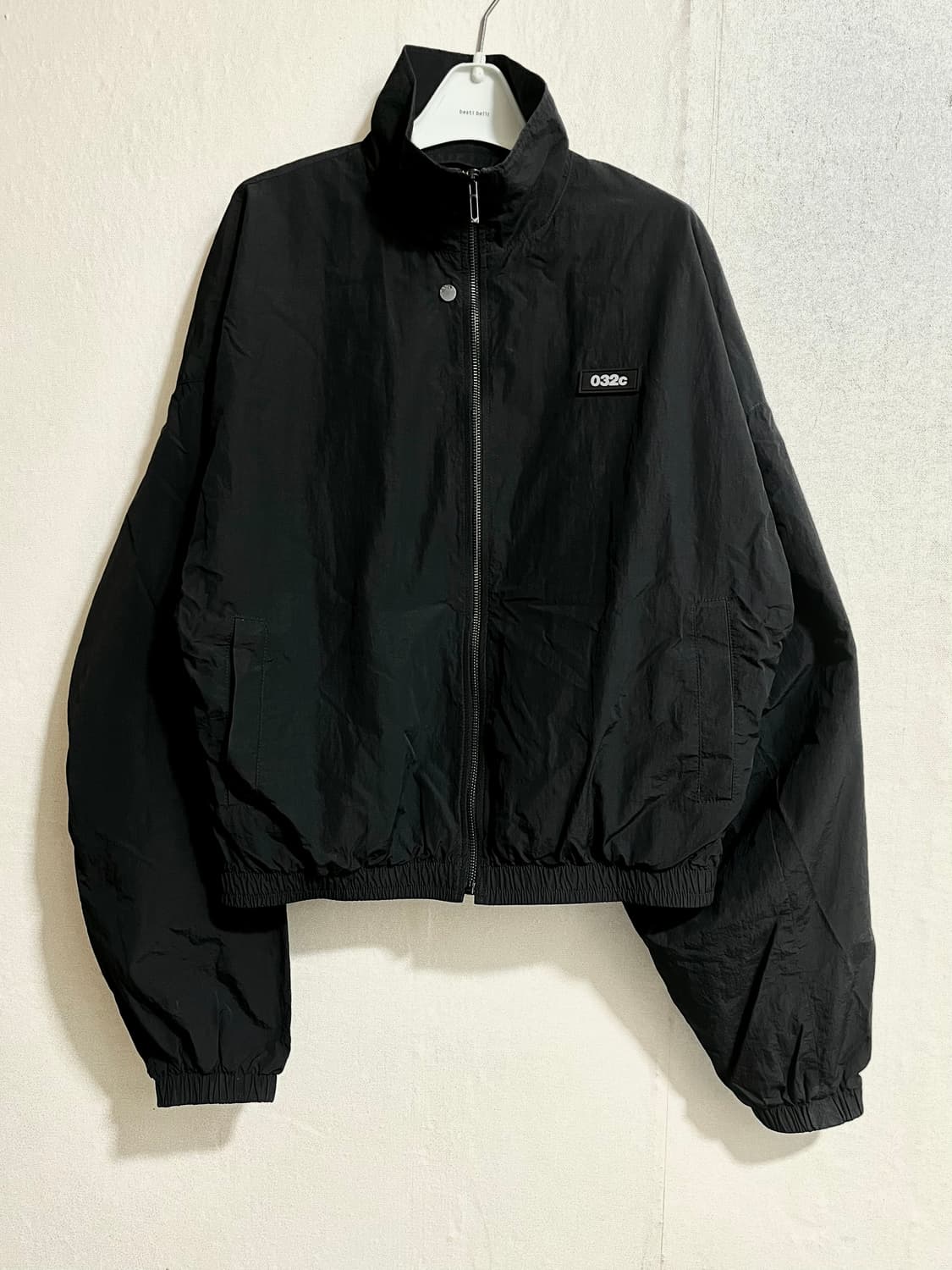 [032c] 032c 로고 패치 하이넥 트랙 자켓 상품이미지1