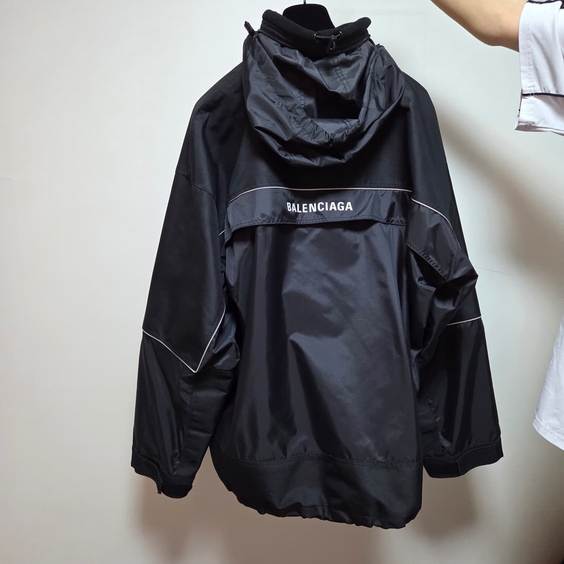 발렌시아가 아노락 블랙 46 상품이미지5