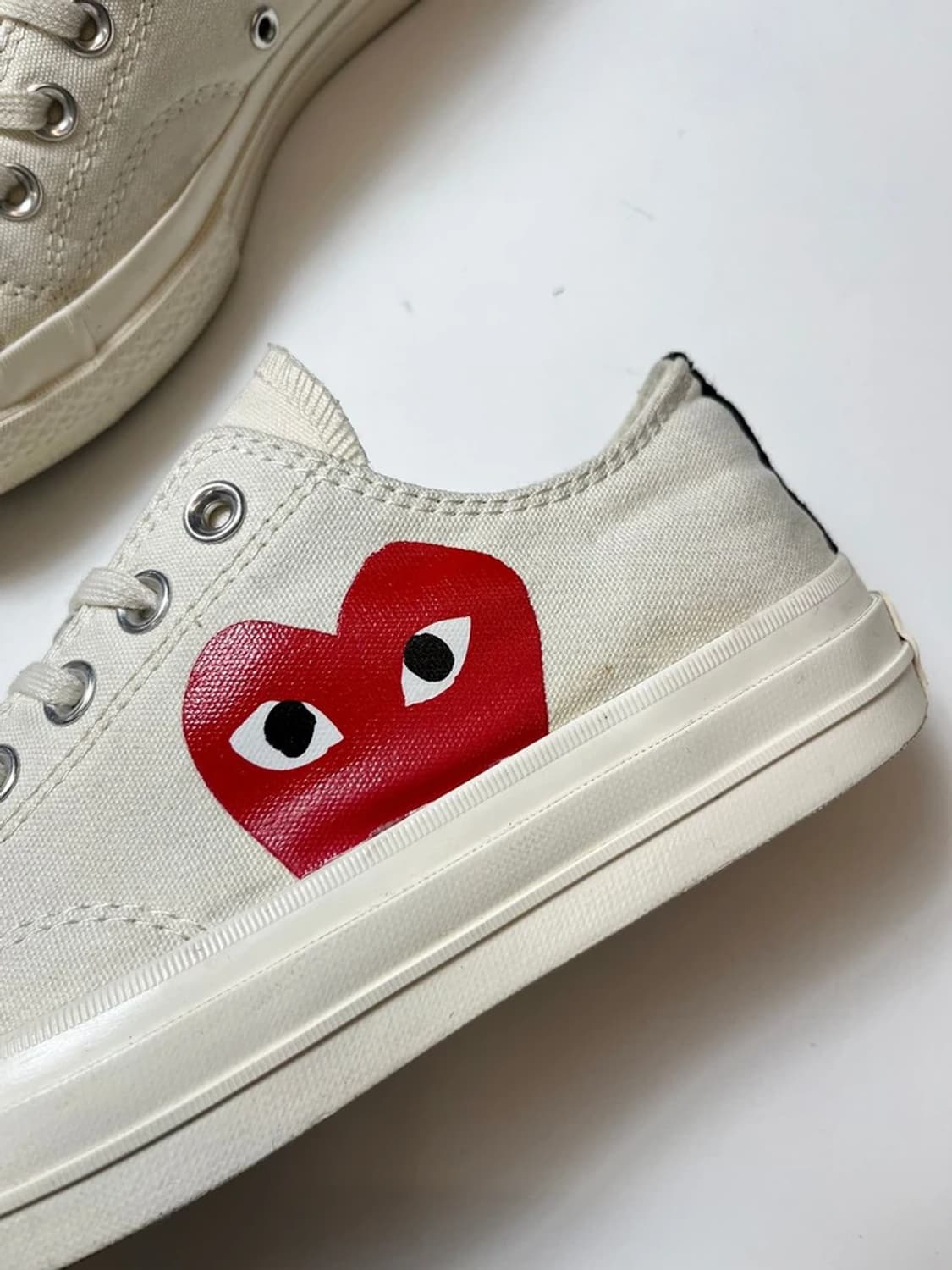 꼼데가르송 X 컨버스 척70 플레이 에그렛 로우 스니커즈 Q1400 상품이미지2