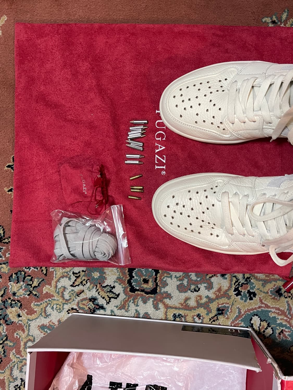 FUGAZI One In The Chamber 푸가지 조던1 화이트 상품이미지3