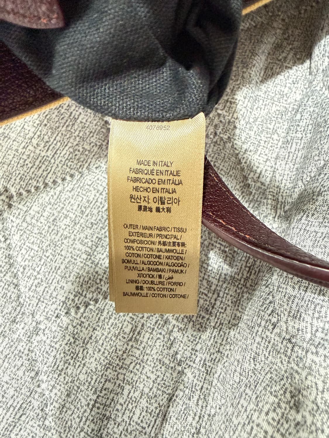 버버리 미디엄 빈티지 체크 배너 토트백 상품이미지8