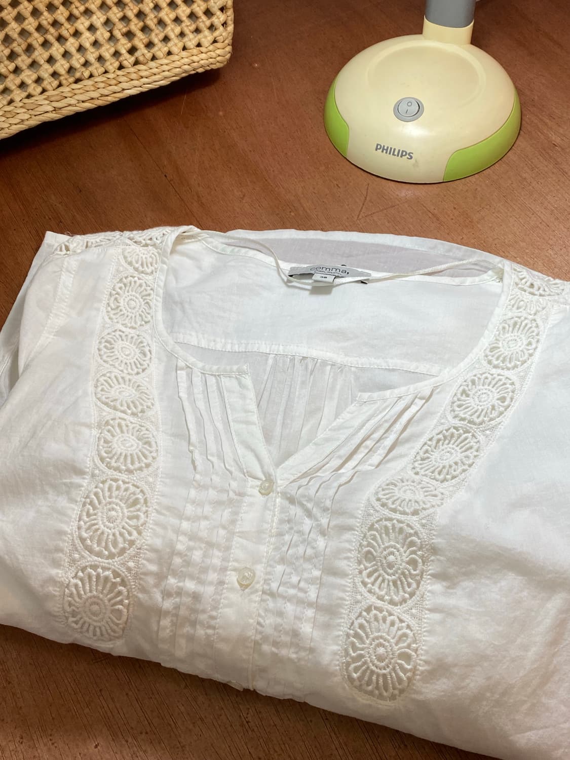 유럽빈티지 펀칭블라우스 상품이미지1